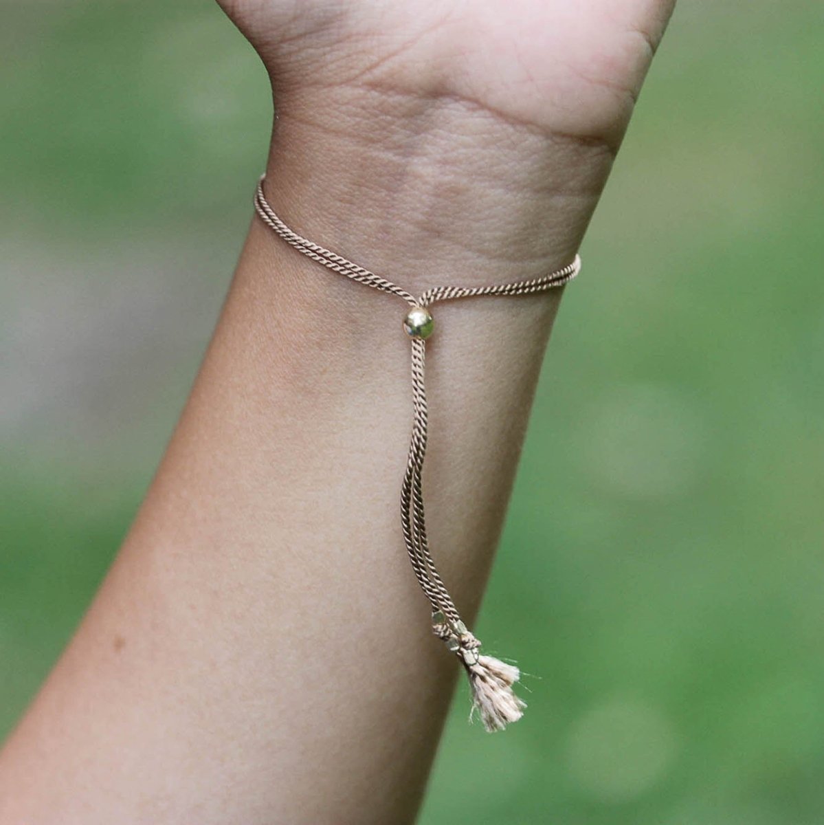 Seidenarmband mit rosa Chalcedon
