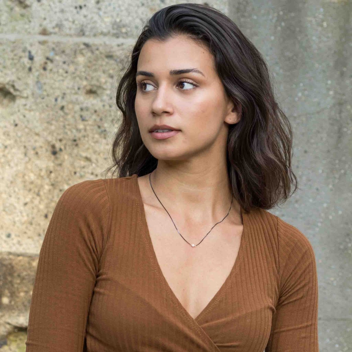 Weiße Perlenkette schwarz rhodiniertes Silber | MAYAMBERLIN