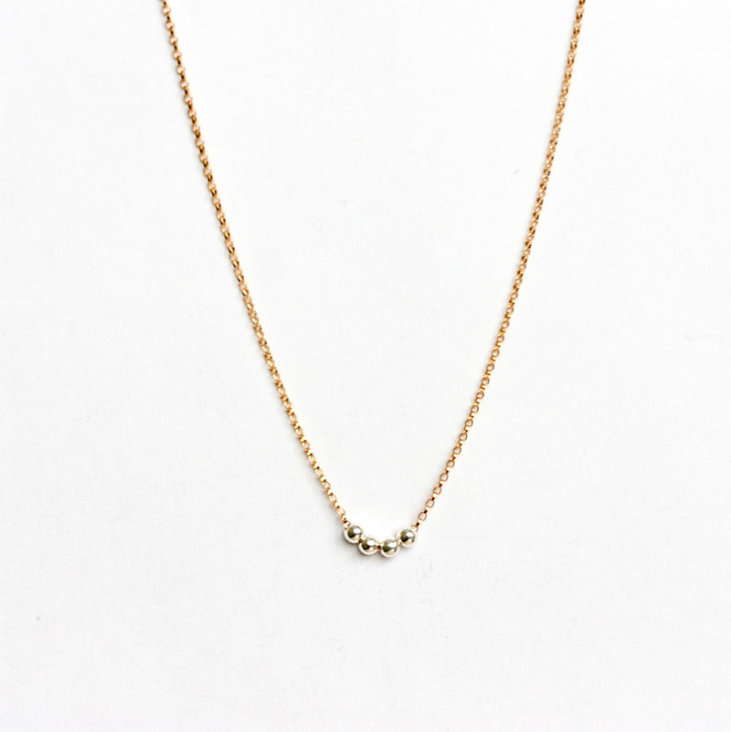 Goldfill Kette mit silbernen Perlen | MAYAMBERLIN